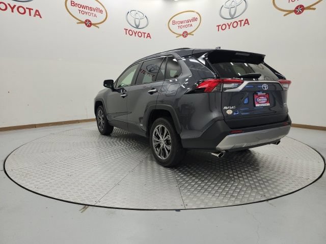Used 2022 Toyota RAV4 Limited AWD/4WD image 6