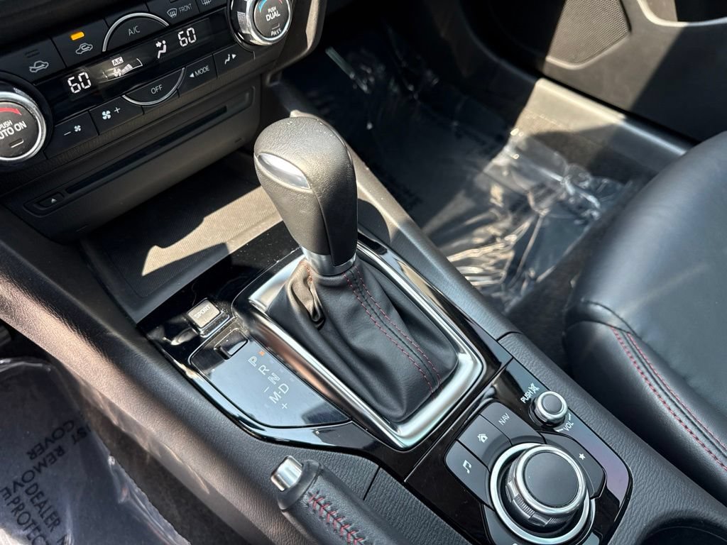 Used 2016 MAZDA MAZDA3 s Touring FWD image 21
