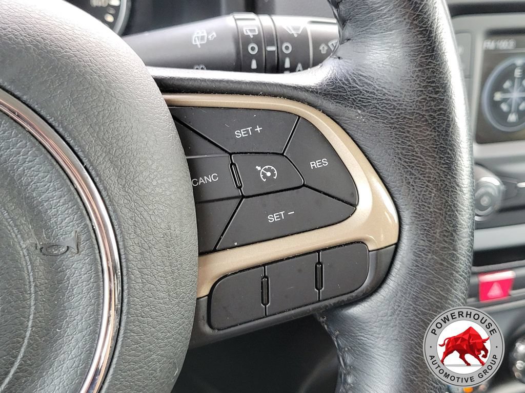 Used 2017 Jeep Renegade Latitude w/ Cold Weather Group AWD/4WD image 30