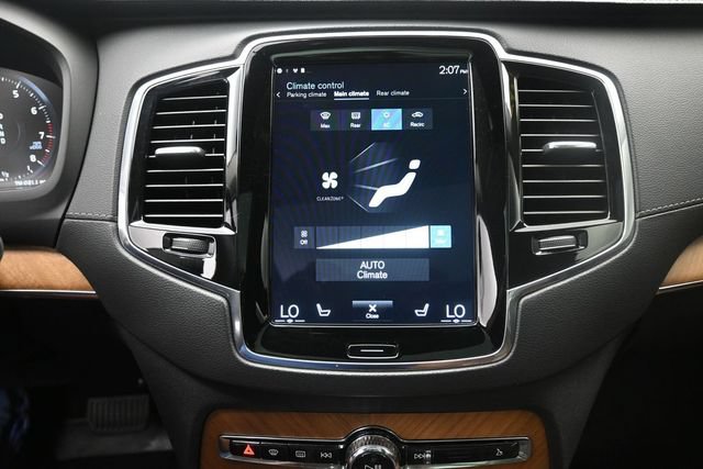 Used 2020 Volvo XC90 T6 Inscription w/ Protection Package Premier AWD/4WD image 11