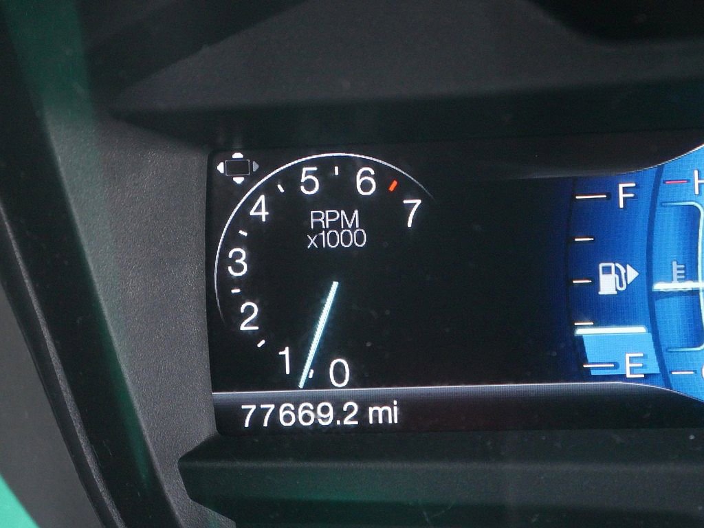 Used 2014 Ford Explorer Limited w/ Equipment Group 302A AWD/4WD image 33
