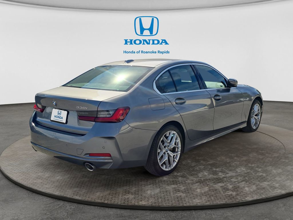 Used 2025 BMW 330i Sedan image 5