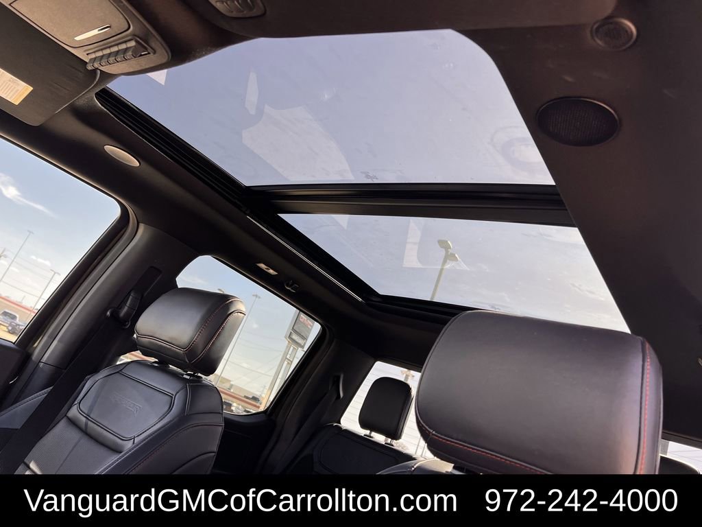 Used 2025 Ford F150 Raptor image 22