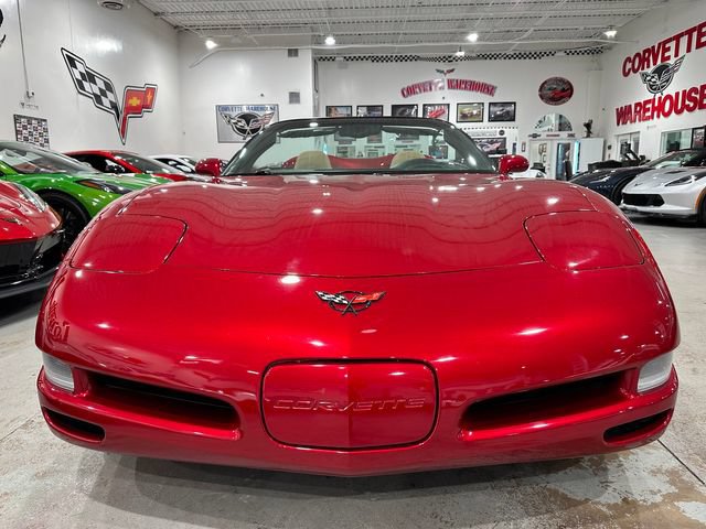 Used 2004 Chevrolet Corvette Convertible w/ Preferred Equipment Group RWD image 11