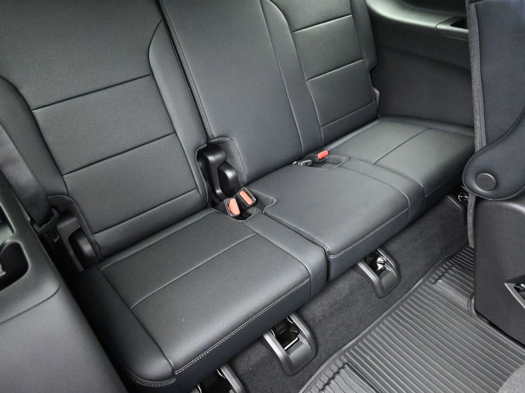 New 2026 Chevrolet Traverse High Country image 9