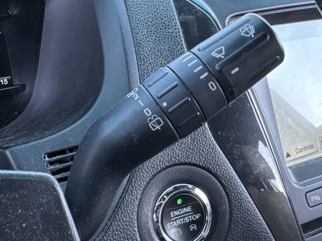 Used 2017 Ford Explorer XLT w/ Equipment Group 202A image 22