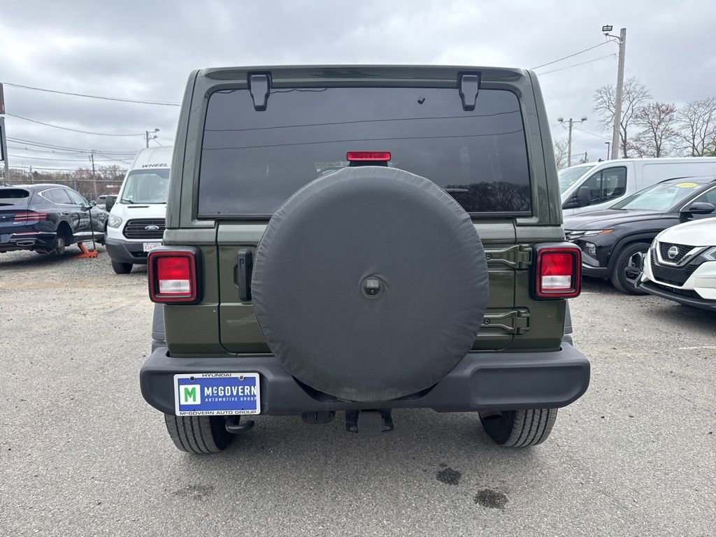 Used 2022 Jeep Wrangler Unlimited Sport w/ Sun And Sound Package AWD/4WD image 6