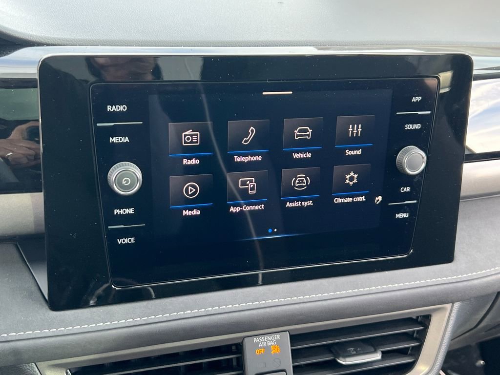 New 2026 Volkswagen Taos SE image 23