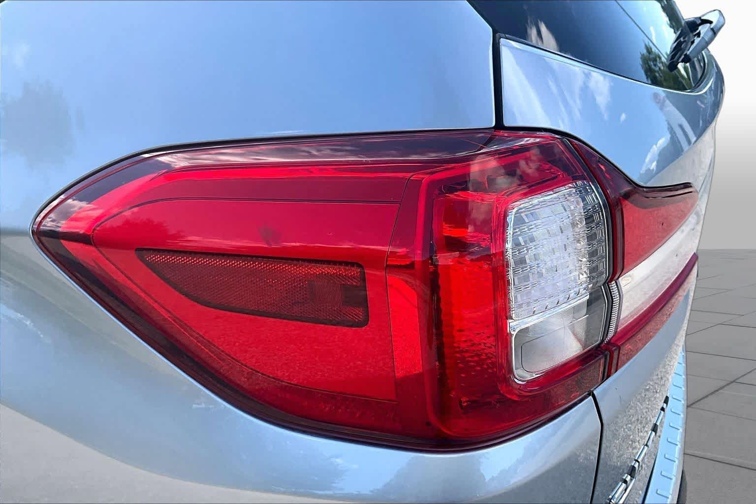 Used 2022 Subaru Ascent Limited w/ Technology Package AWD/4WD image 29