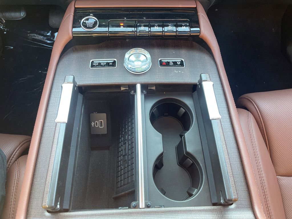 New 2025 Lincoln Navigator Reserve image 11