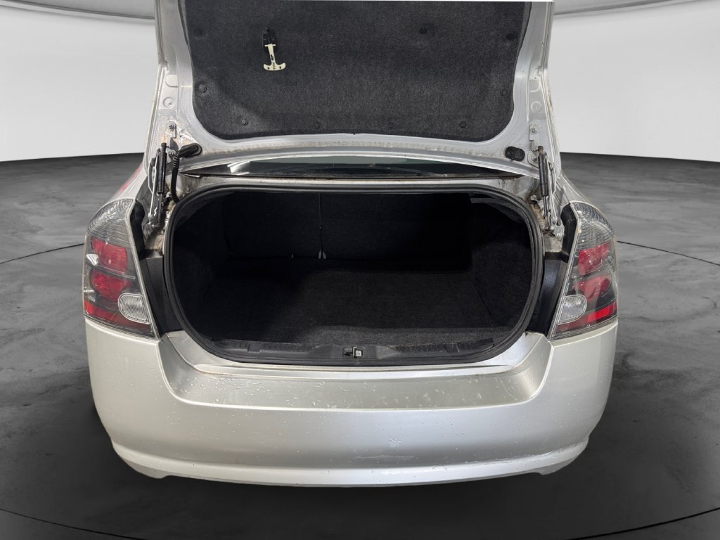 Used 2011 Nissan Sentra 2.0 SR FWD image 24