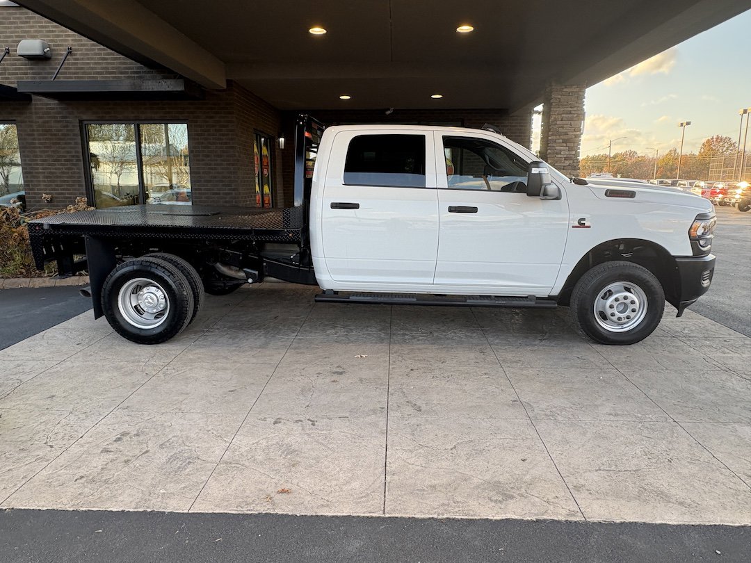 Used 2023 RAM 3500 Tradesman image 7