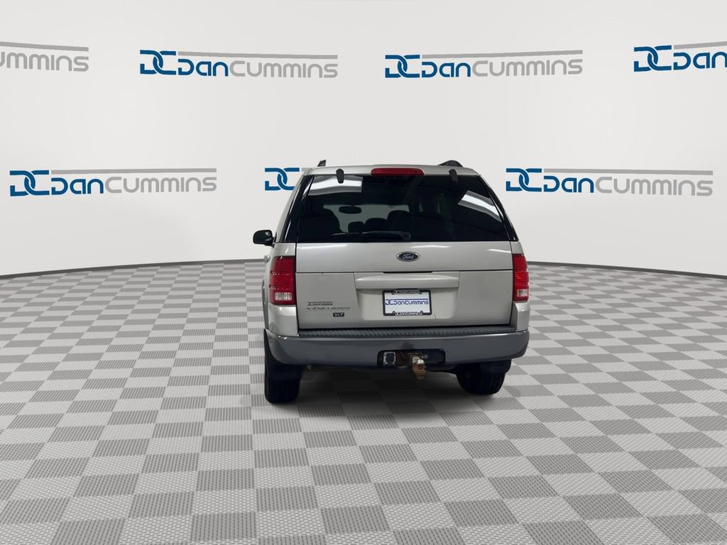 Used 2004 Ford Explorer XLT image 7