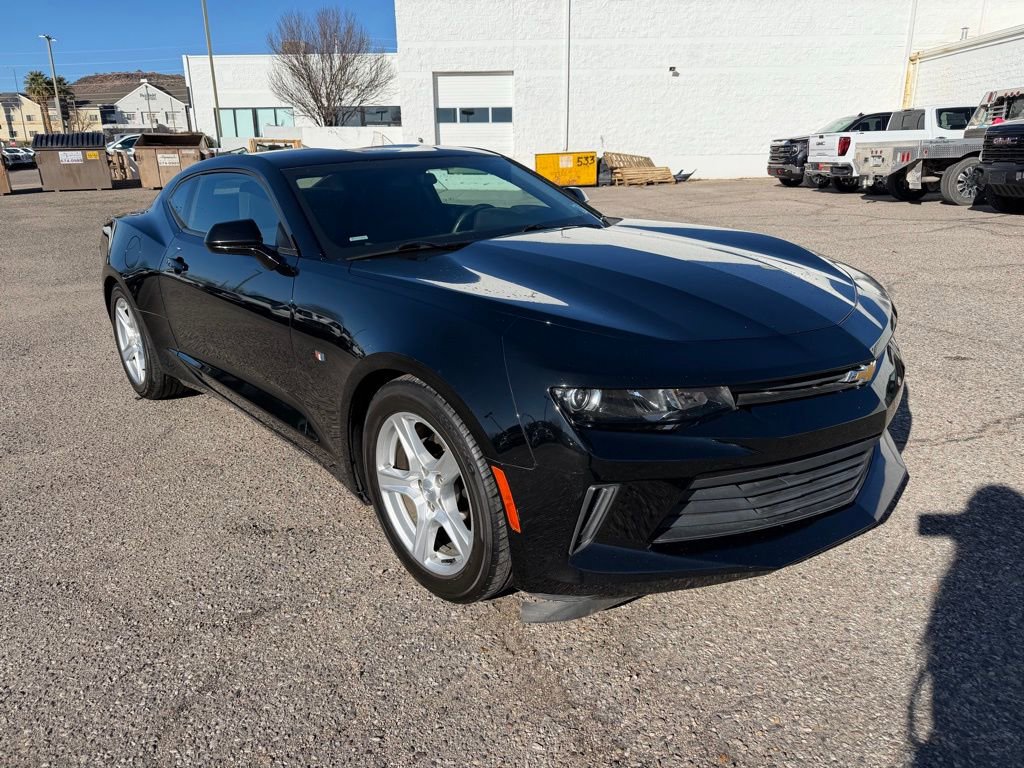 Used 2017 Chevrolet Camaro LT image 3
