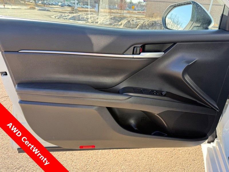 Used 2024 Toyota Camry SE image 19