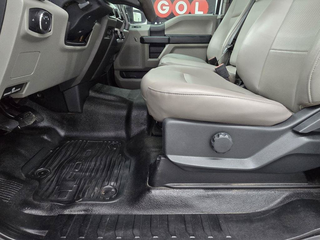 Used 2022 Ford F250 XL w/ STX Appearance Package AWD/4WD image 12