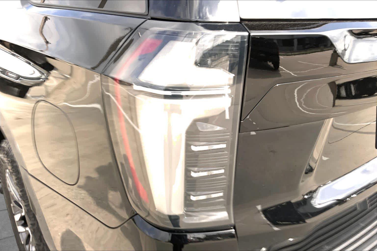 Used 2026 Chevrolet Tahoe Z71 w/ Z71 Off-Road Package AWD/4WD image 19