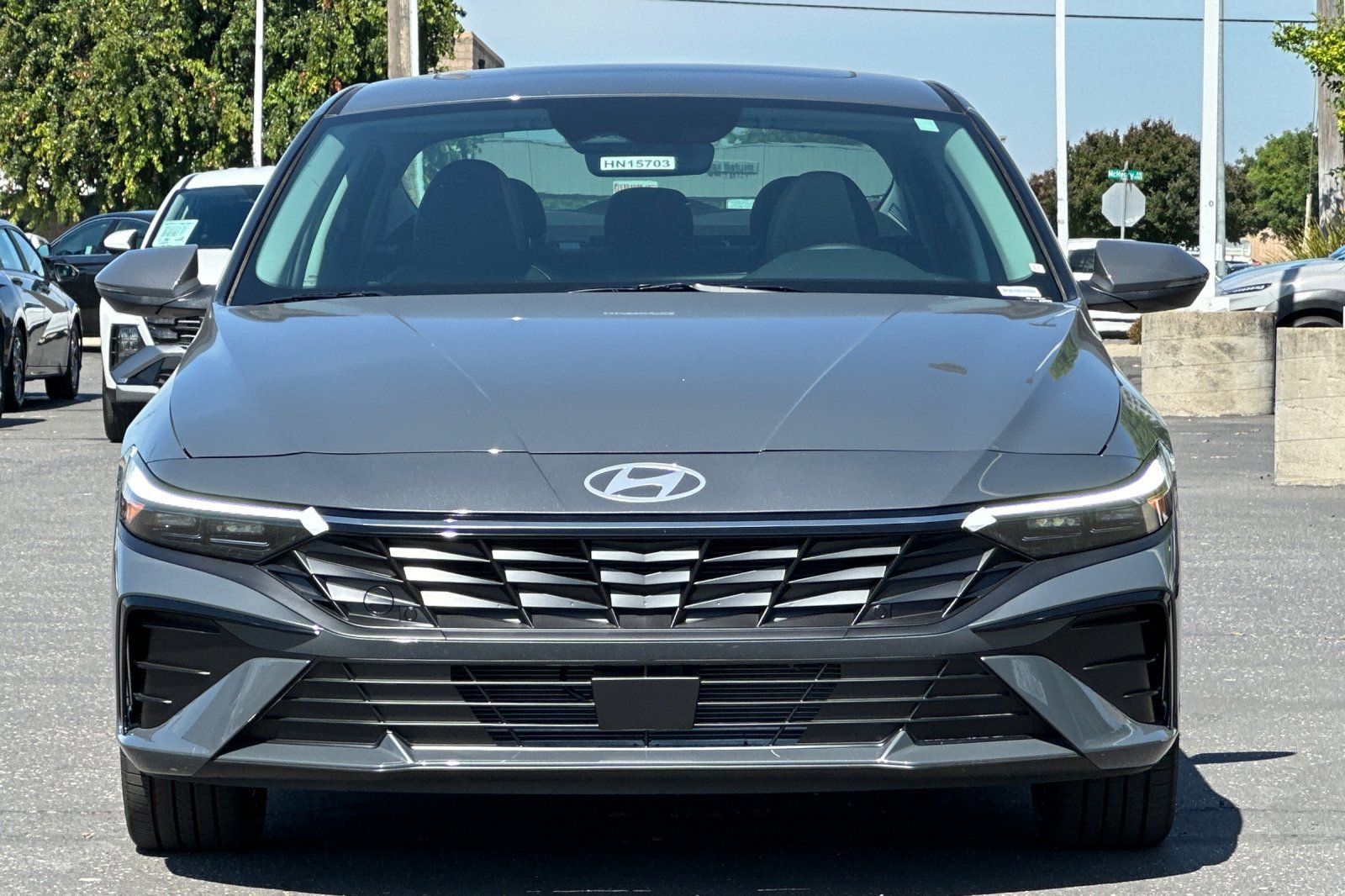 New 2026 Hyundai Elantra Limited FWD image 9
