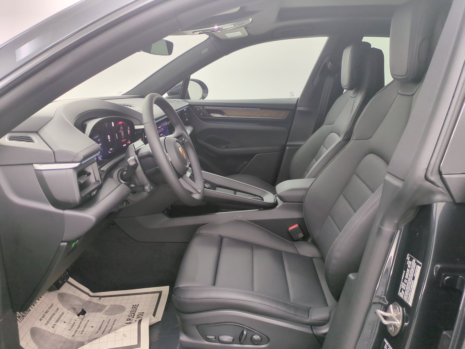 New 2026 Porsche Macan 4 Electric AWD/4WD image 5