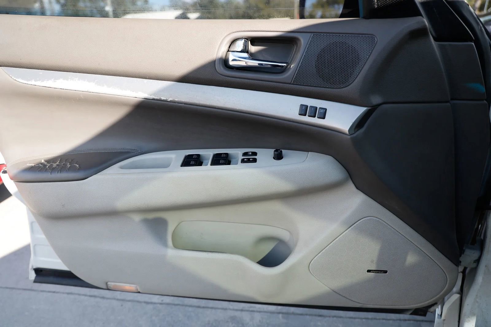 Used 2012 INFINITI G37 Journey w/ Premium Pkg image 39