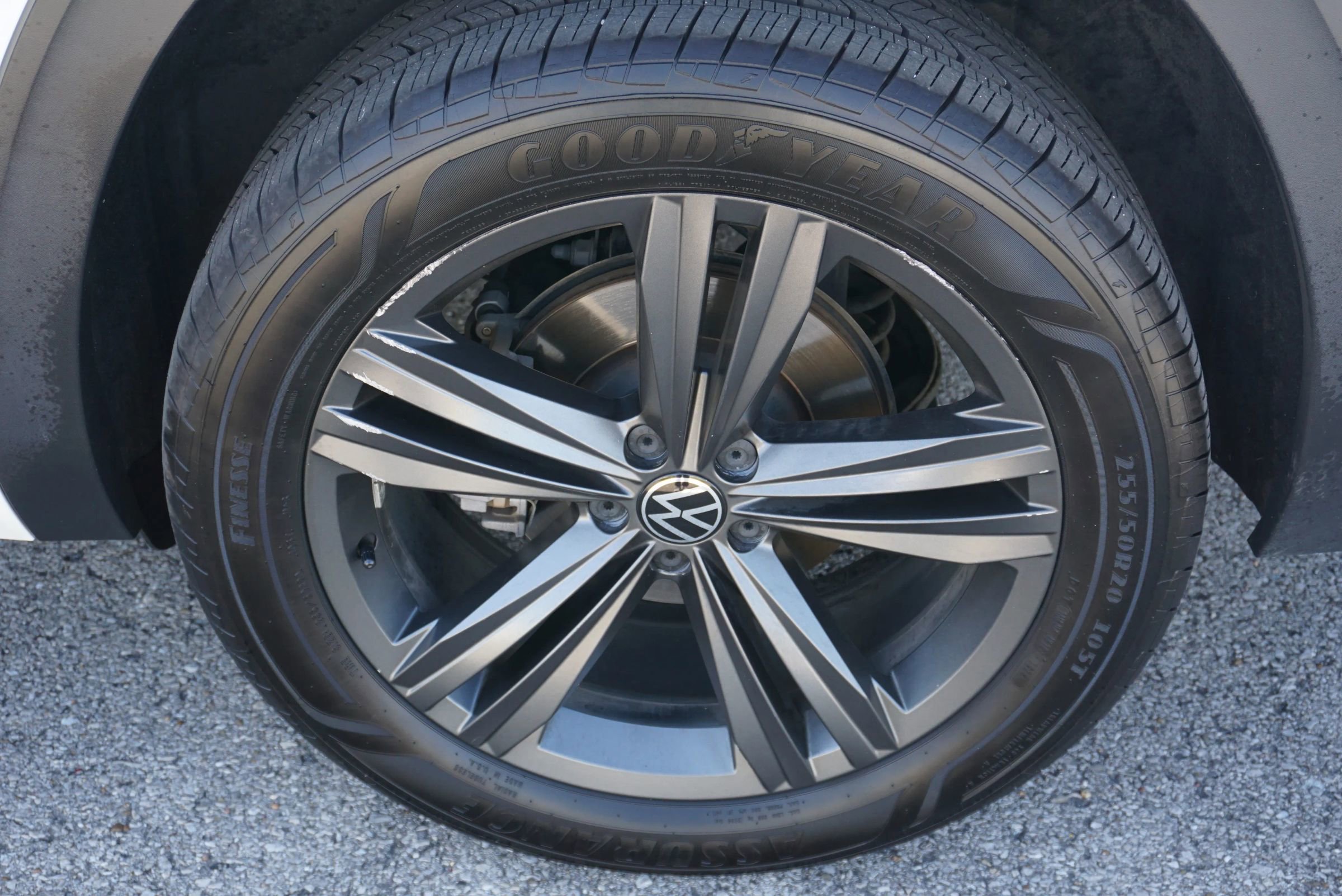 Used 2021 Volkswagen Atlas SE w/ Panoramic Sunroof Package image 9