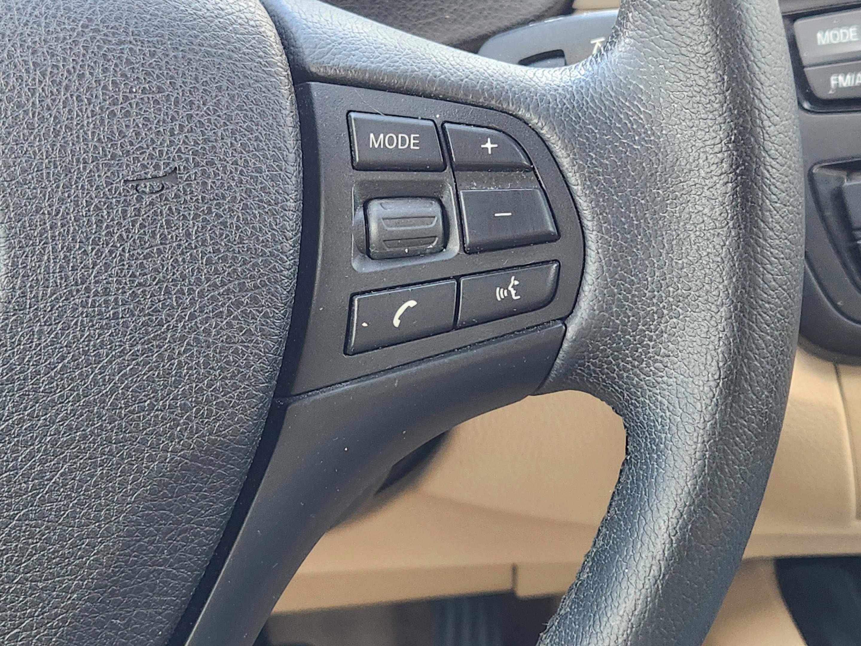 Used 2015 BMW 320i Sedan image 29
