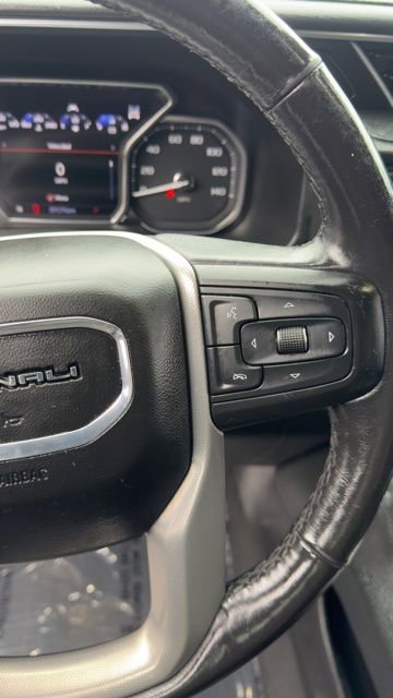 Used 2021 GMC Yukon Denali image 13