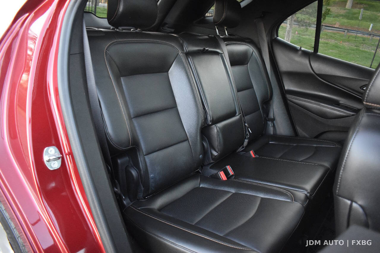 Used 2018 Chevrolet Equinox Premier AWD/4WD image 16