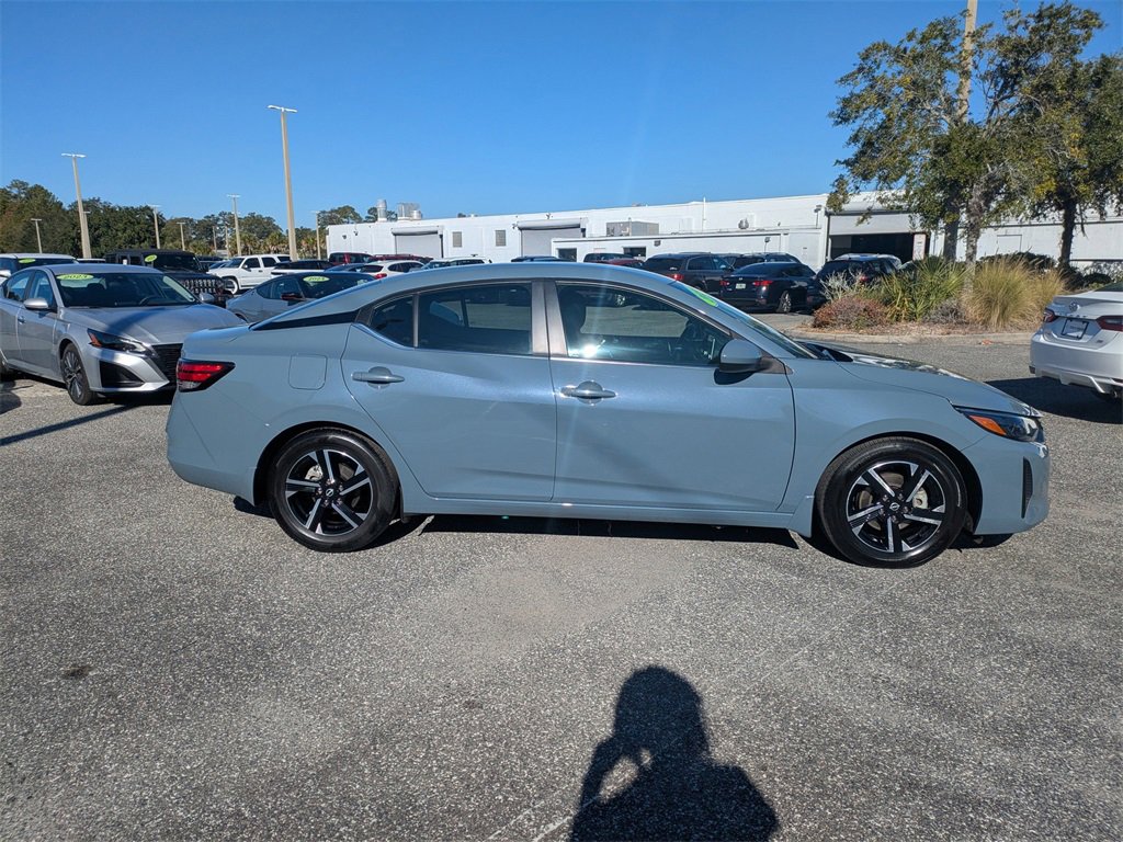Used 2024 Nissan Sentra SV w/ Lighting Package image 2