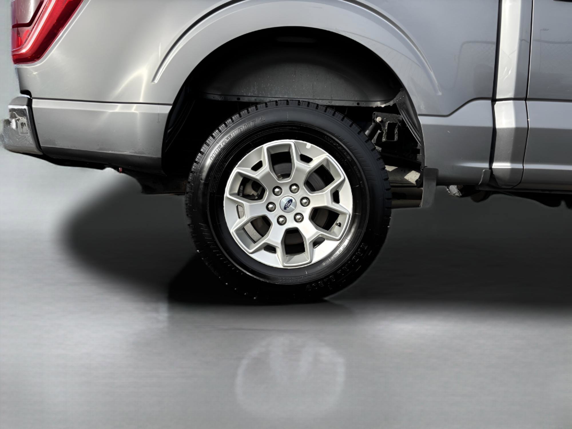 Used 2023 Ford F150 XLT image 7