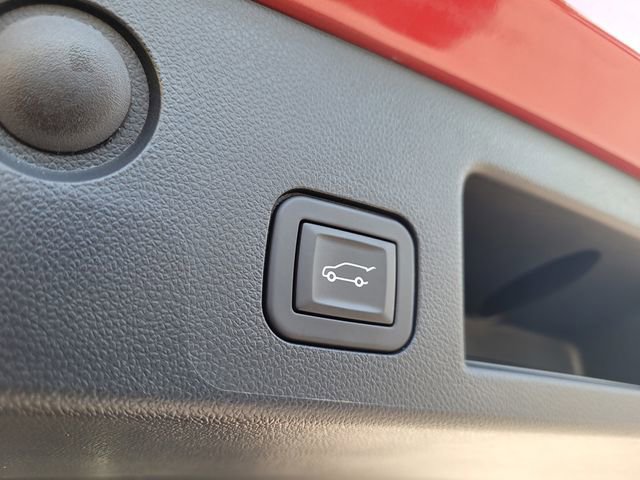 Used 2025 Chevrolet Equinox LT w/ Convenience Package II FWD image 28