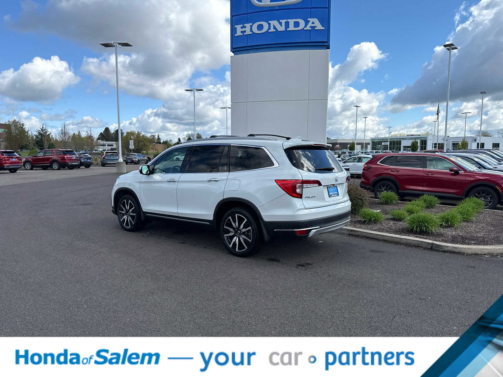 Used 2021 Honda Pilot Elite image 4