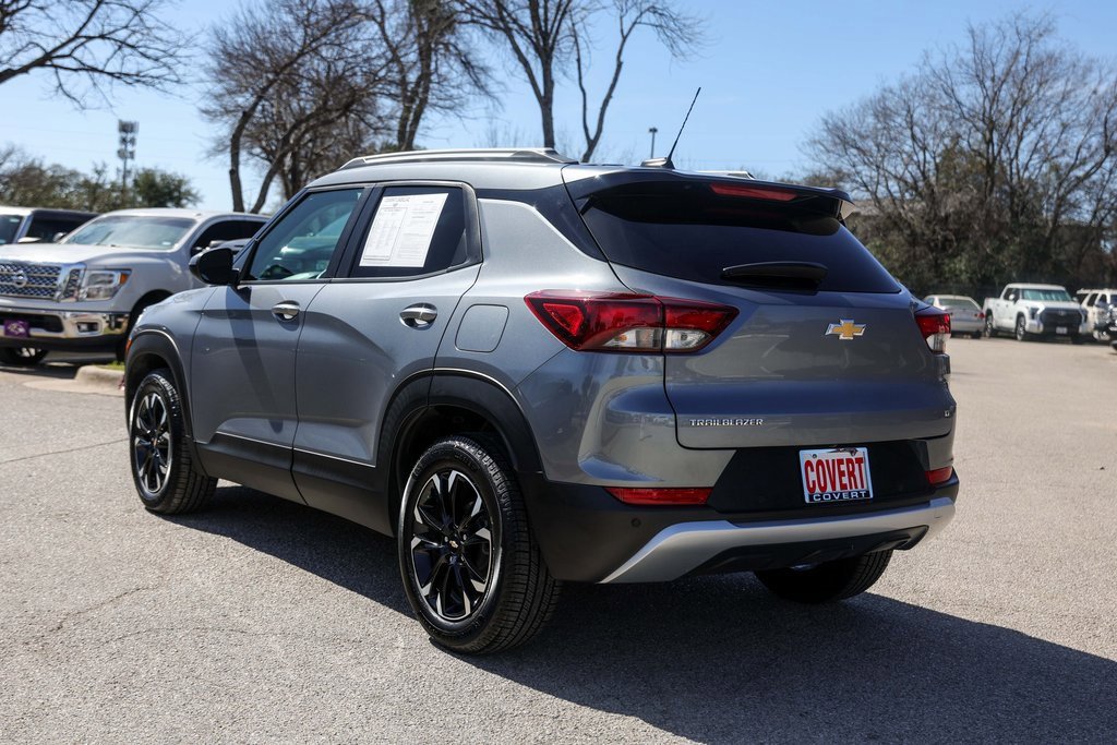 Used 2021 Chevrolet TrailBlazer LT w/ Convenience Package image 3
