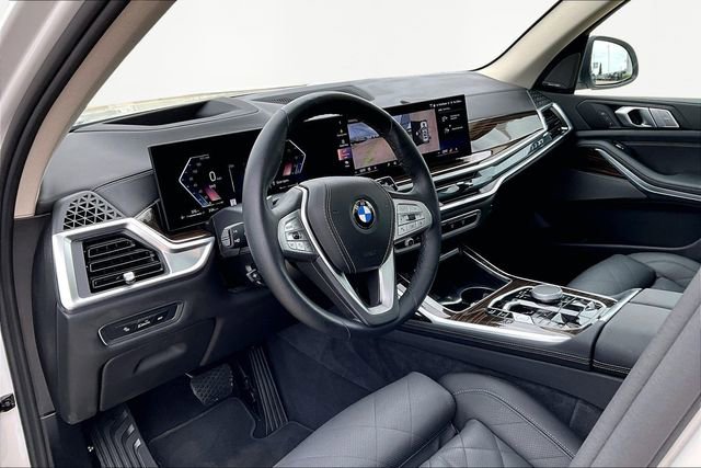 Used 2026 BMW X7 xDrive40i image 13