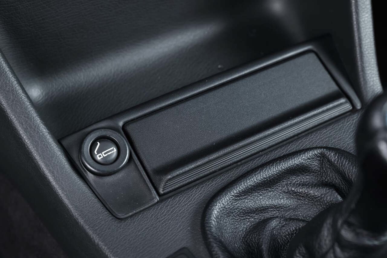 Used 1988 BMW M3 Coupe RWD image 54