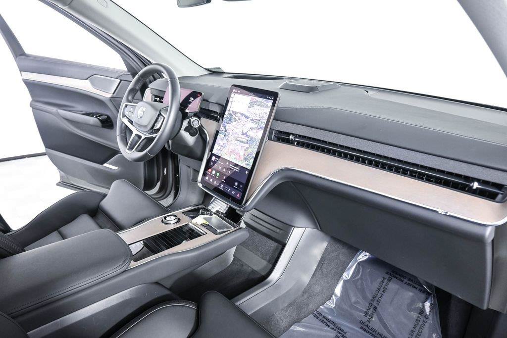 Certified 2025 Volvo EX90 Plus AWD/4WD image 25
