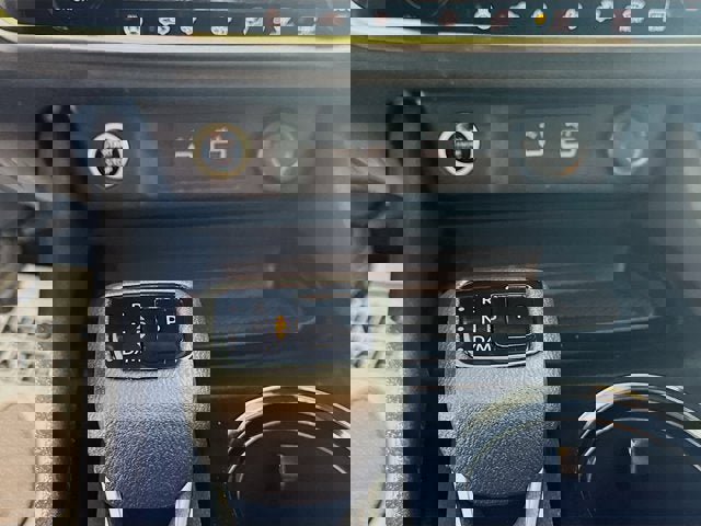 Used 2023 Nissan Rogue SV w/ SV Premium B Package image 14