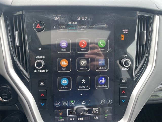 Used 2025 Subaru Outback Onyx Edition image 4