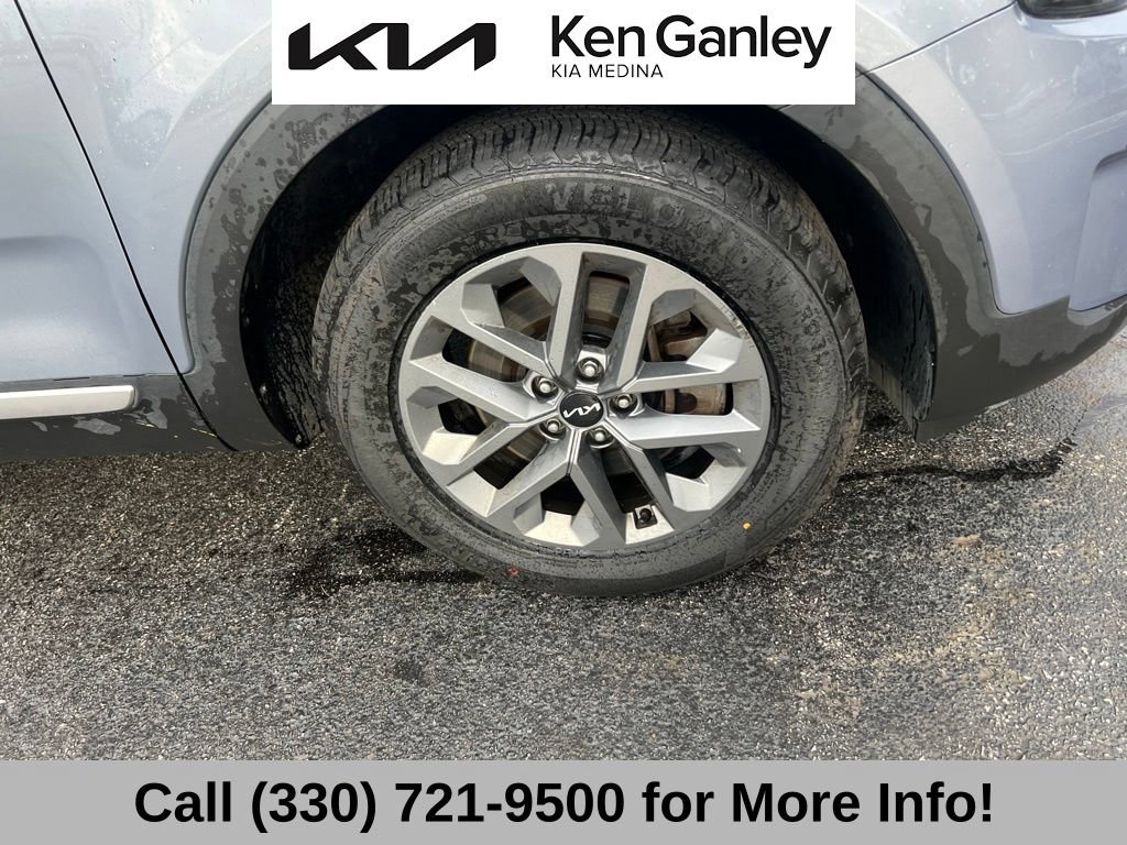 Used 2024 Kia Telluride LX FWD image 20