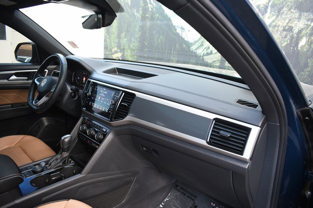 Used 2023 Volkswagen Atlas Cross Sport SEL Premium R-Line image 25