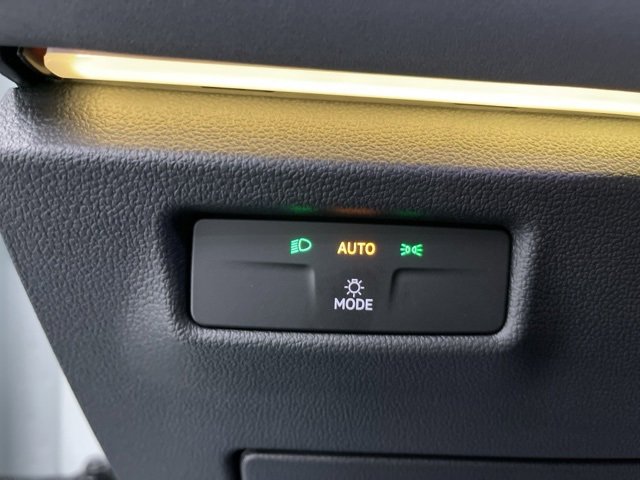 New 2026 Volkswagen Tiguan SE R-Line image 20