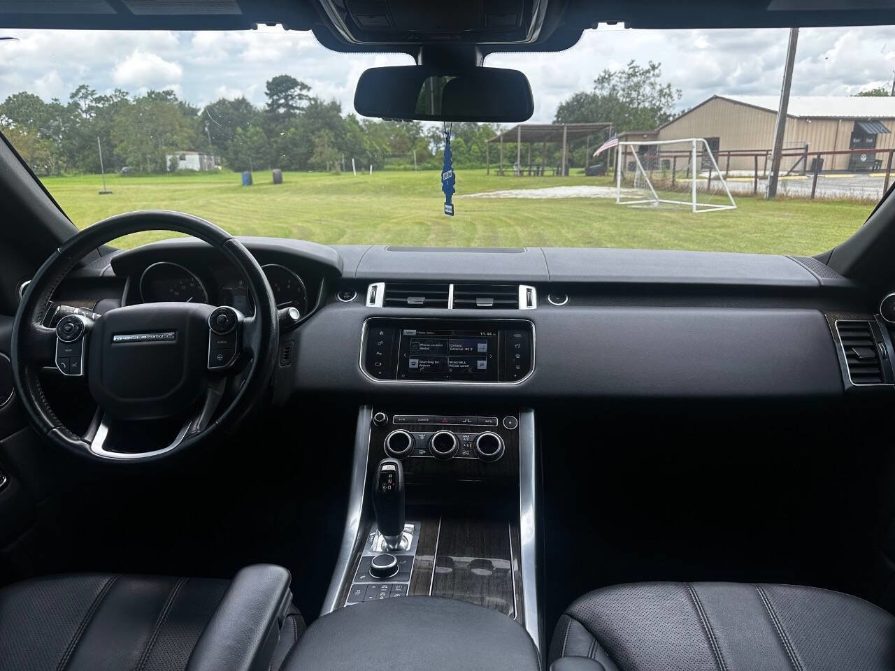 Used 2016 Land Rover Range Rover Sport SE image 9