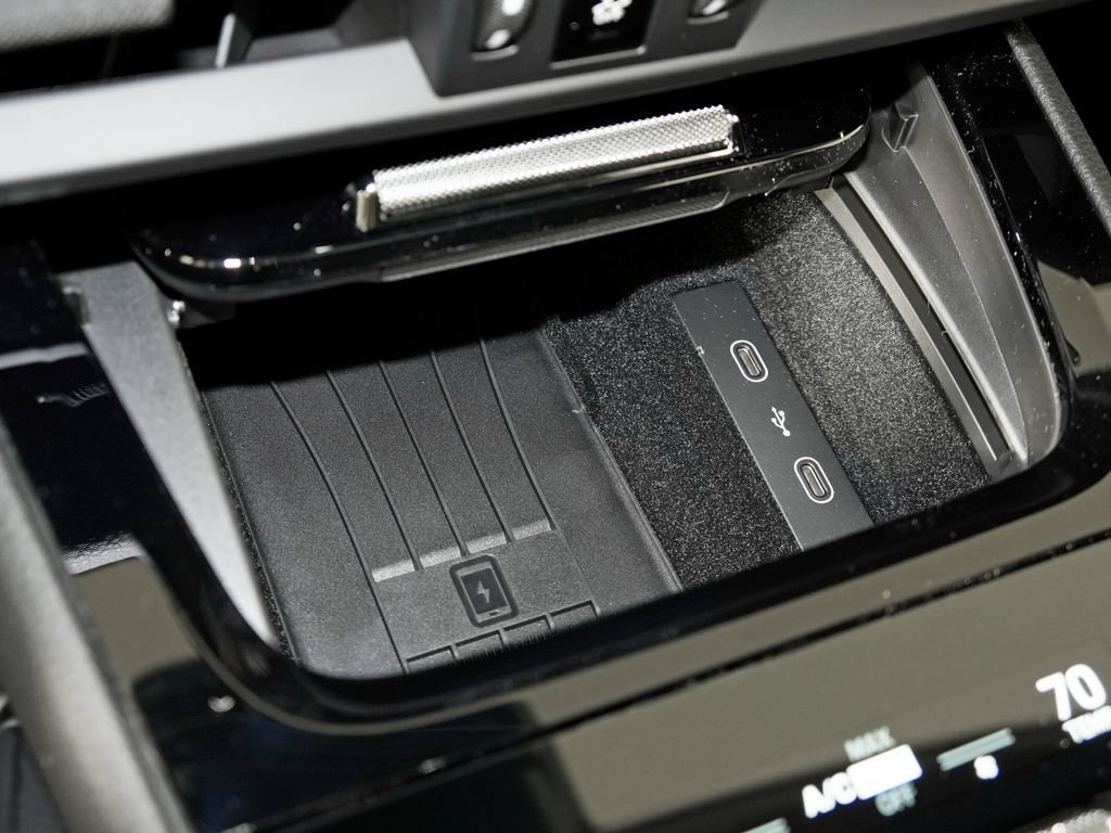 Certified 2026 Porsche Cayenne Coupe AWD/4WD image 31