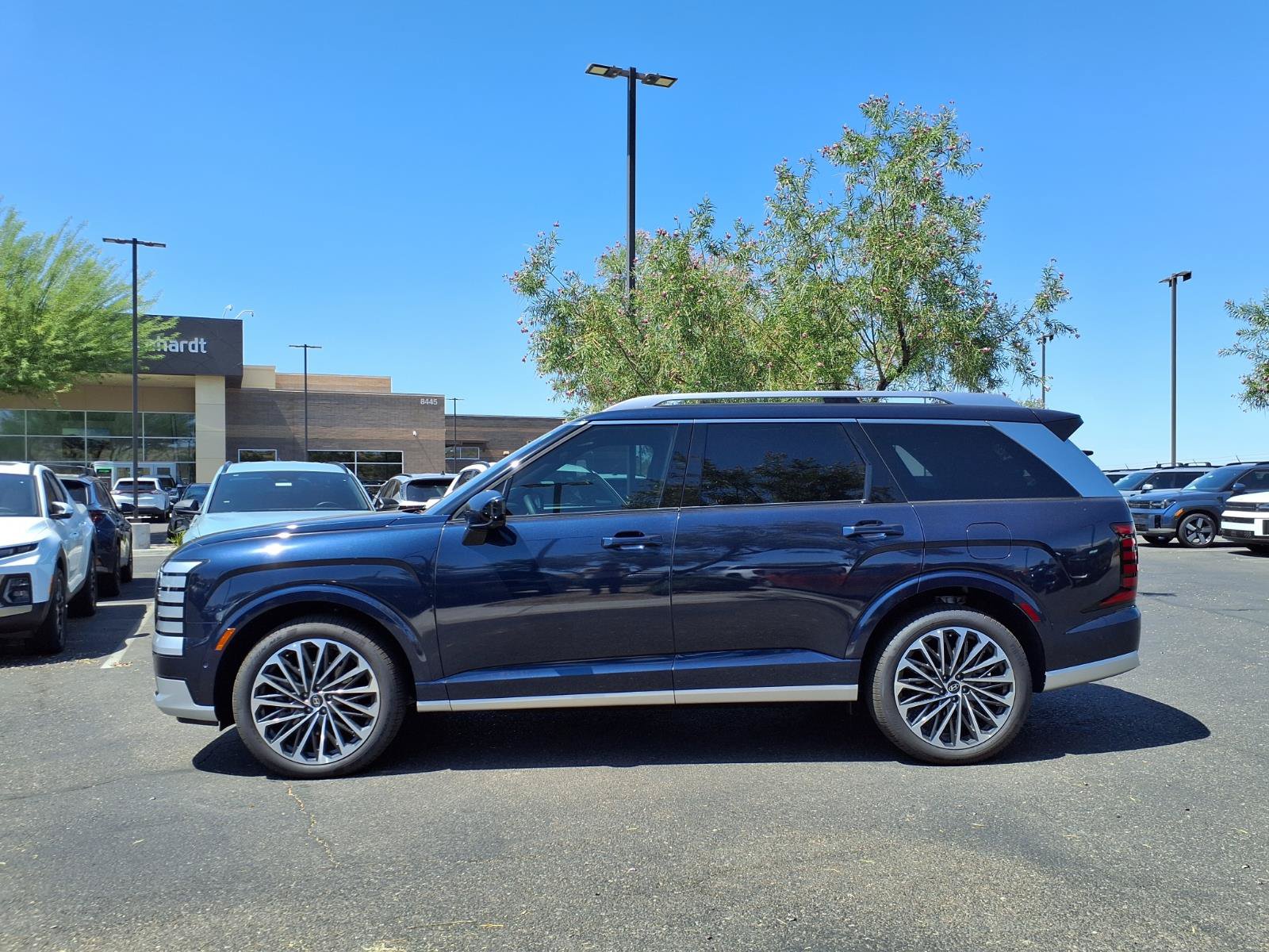 New 2026 Hyundai Palisade Calligraphy AWD/4WD image 3