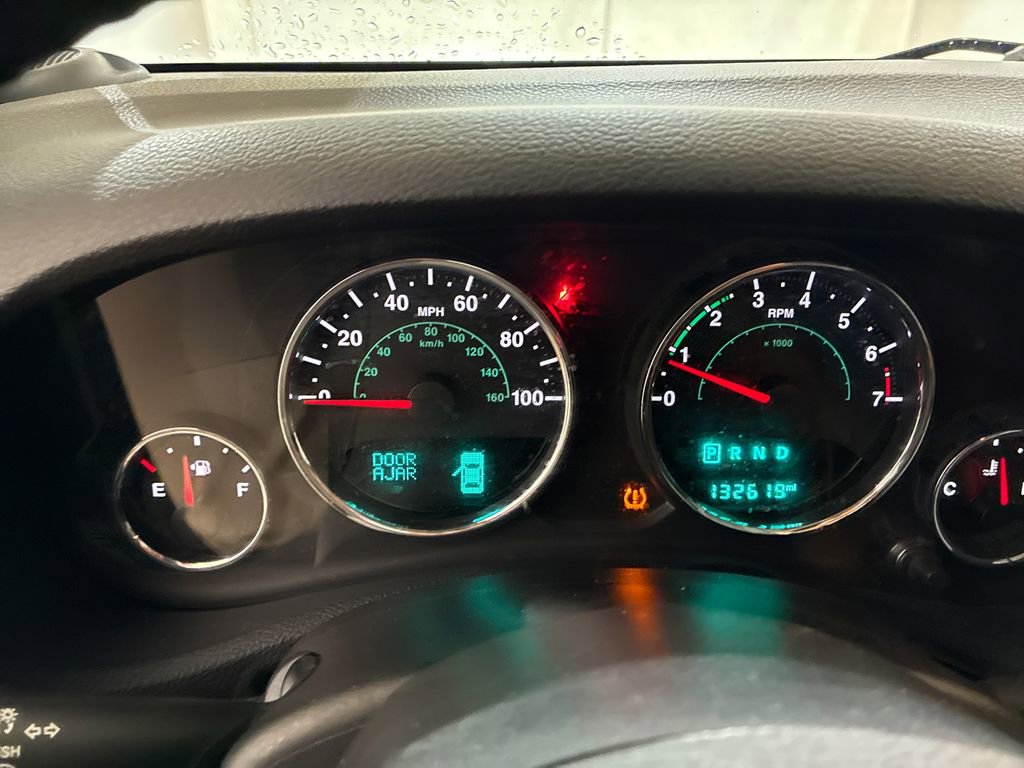 Used 2017 Jeep Wrangler Unlimited Sahara AWD/4WD image 12