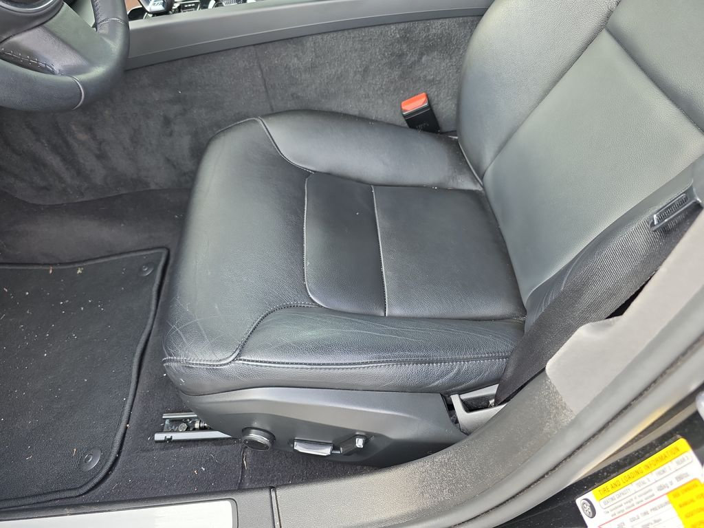 Used 2022 Volvo S60 B5 Momentum w/ Protection Package Premier AWD/4WD image 17