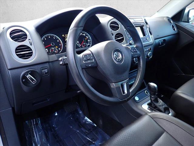 Used 2014 Volkswagen Tiguan SEL FWD image 10
