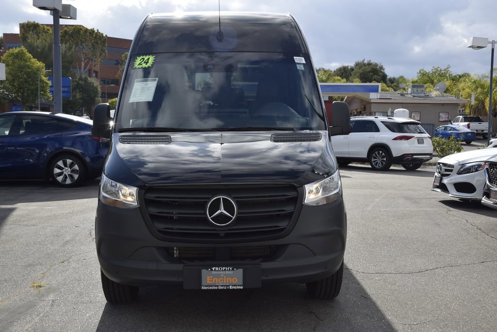 Used 2024 Mercedes-Benz Sprinter 2500 image 11