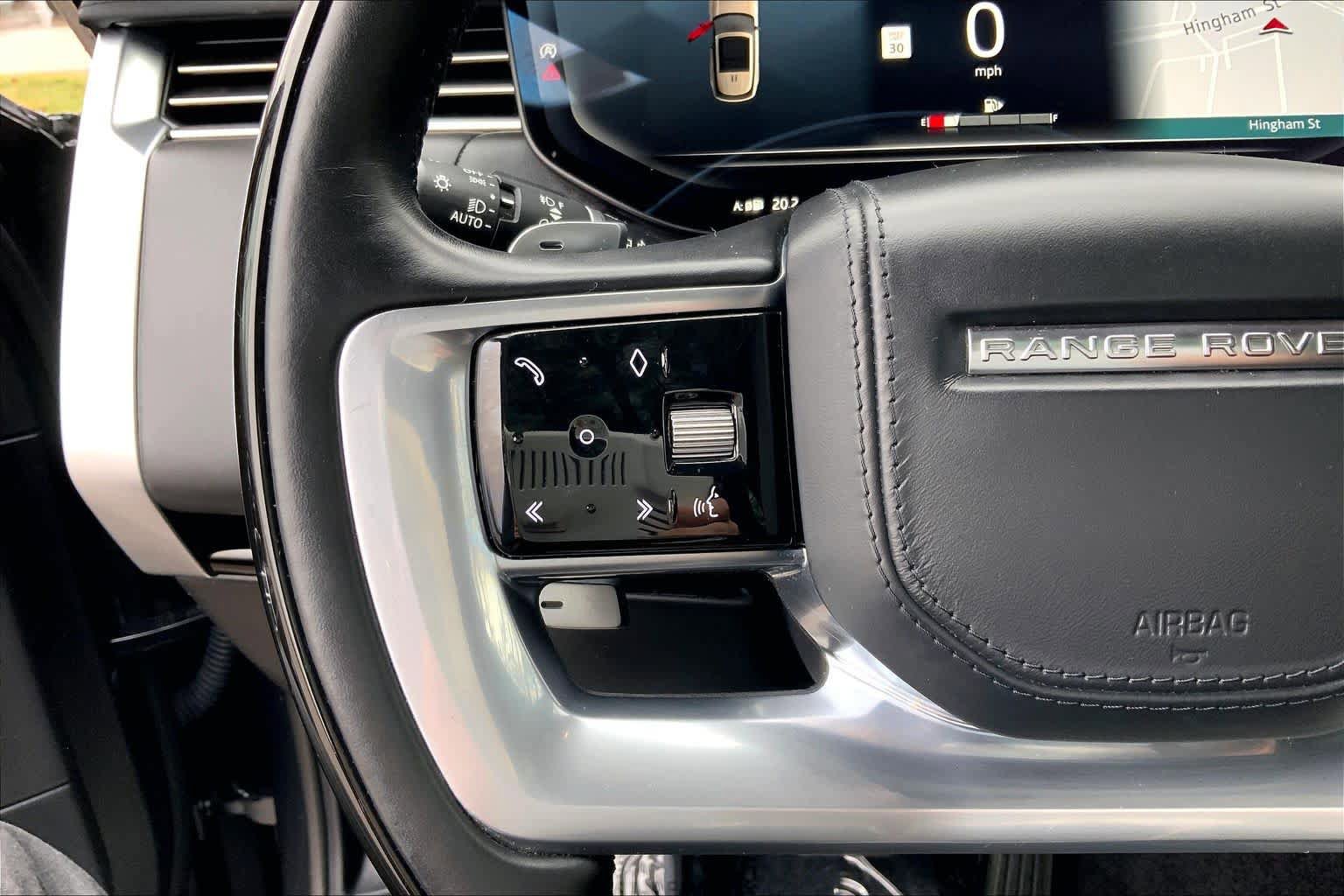 Used 2023 Land Rover Range Rover SE image 22