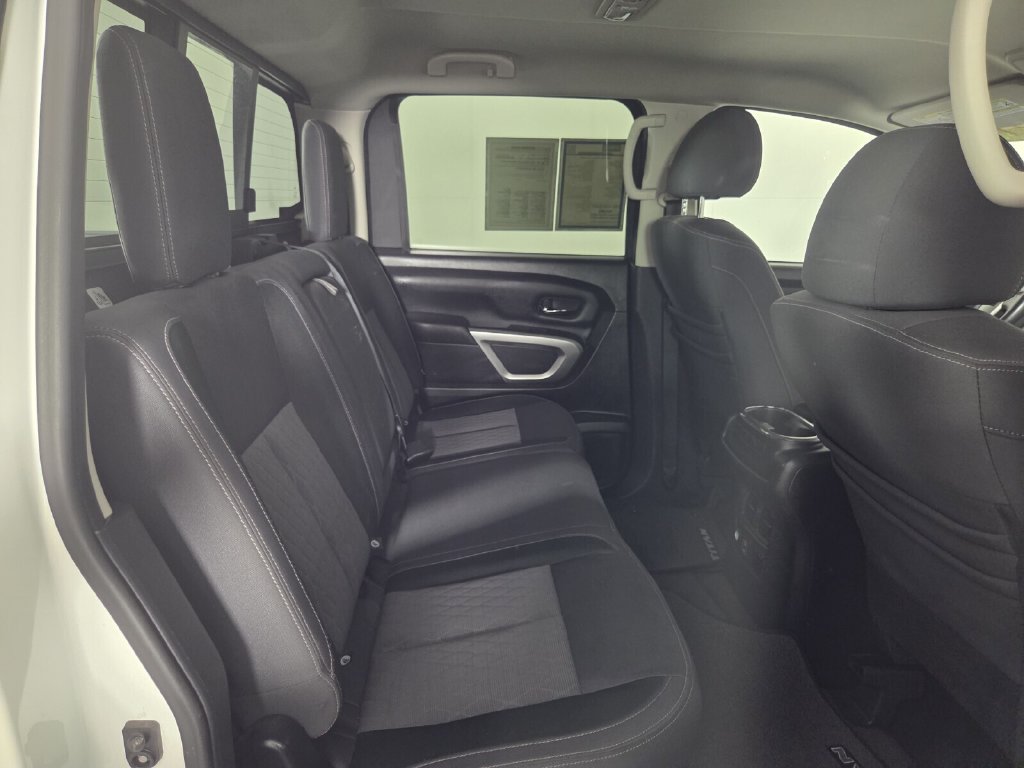 Used 2021 Nissan Titan SV w/ SV Convenience Package AWD/4WD image 29